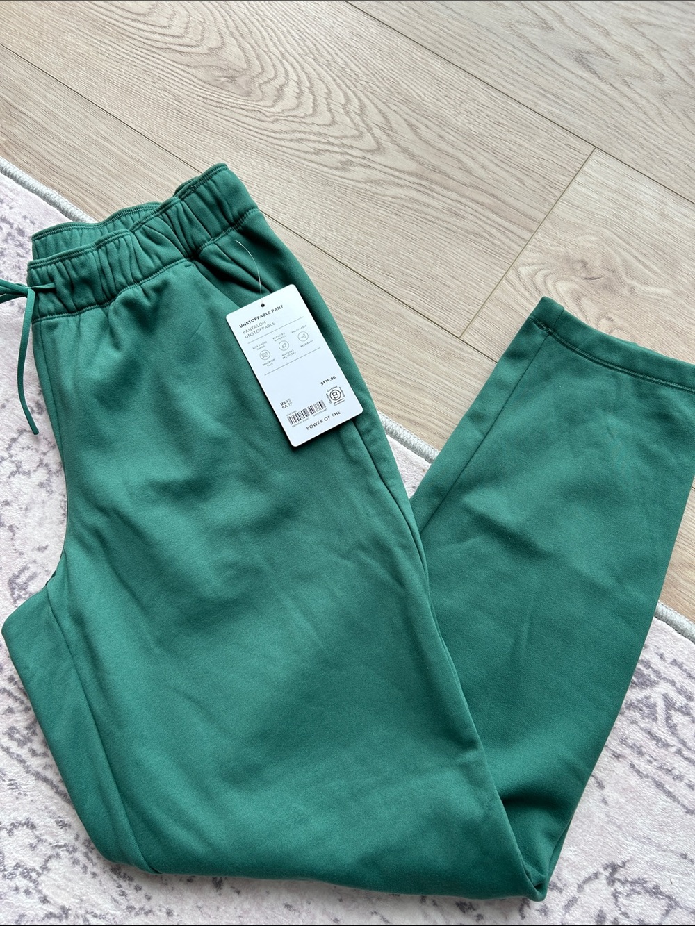 Women’s Athleta Green Unstoppable Pant